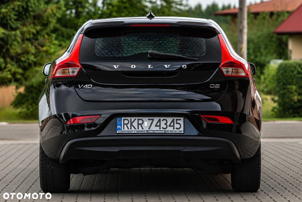 Volvo V40 D2 Geartronic Momentum - 17