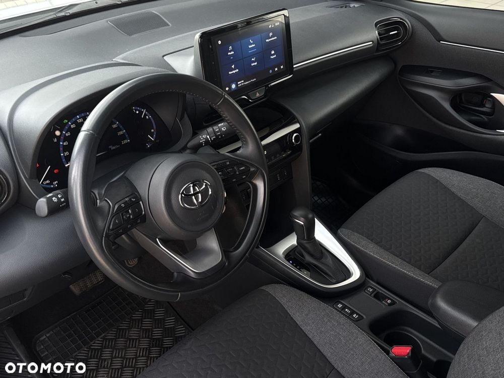 Toyota Yaris Cross - 10