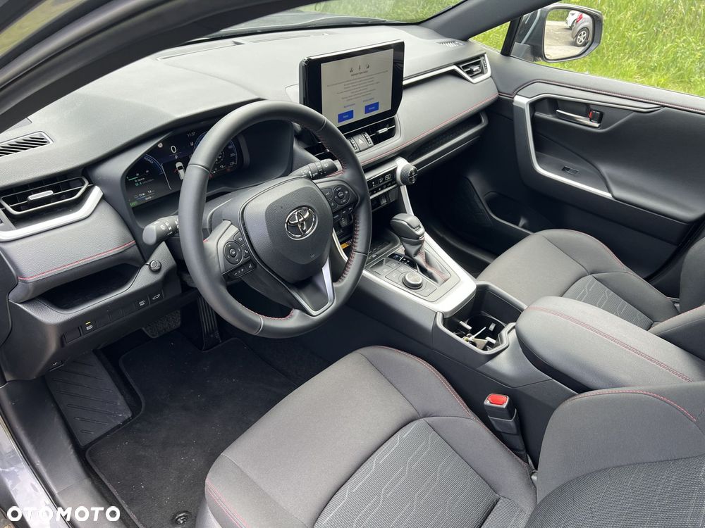 Toyota RAV4 - 9