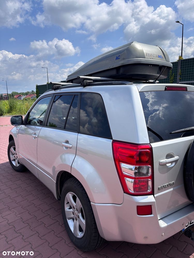 Suzuki Grand Vitara 2.0 Club - 5
