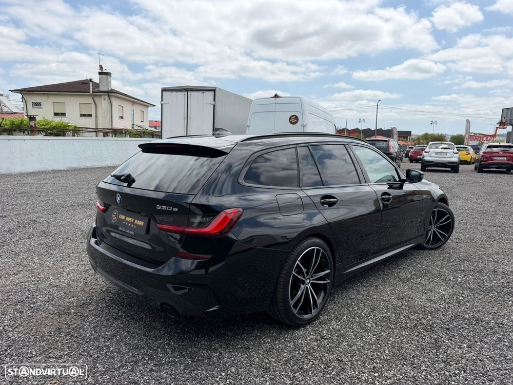 BMW 330 - 4