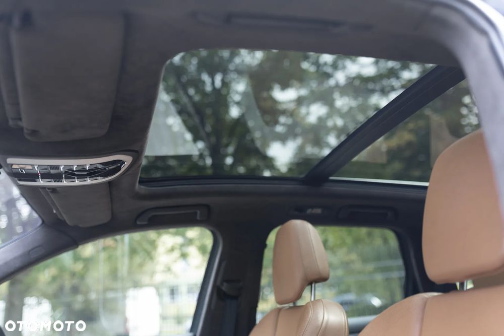 Porsche Cayenne - 12