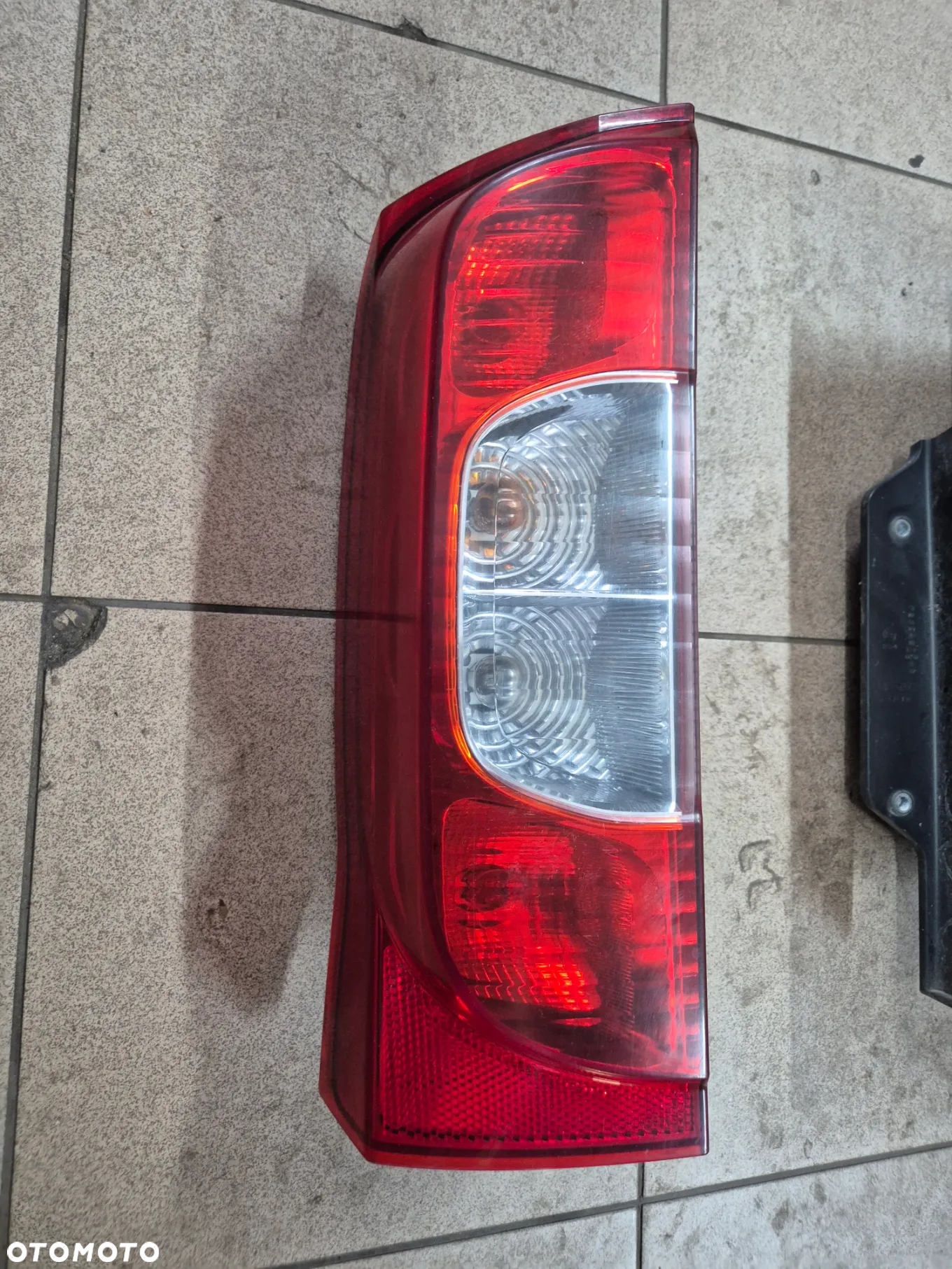 LAMPA TYŁ LEWA PRAWA EU FIORINO IV NEMO BIPPER 08r.+ - 2