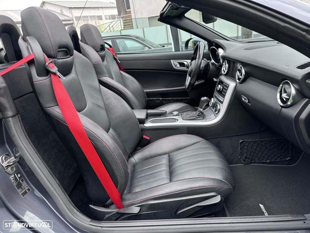 Mercedes-Benz SLK 250 (BlueEFFICIENCY) 7G-TRONIC CarbonLOOK Edition - 38