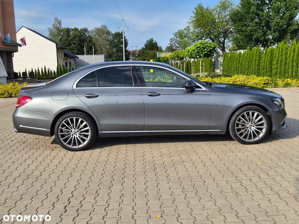 Mercedes-Benz Klasa E 220 d 9G-TRONIC - 31