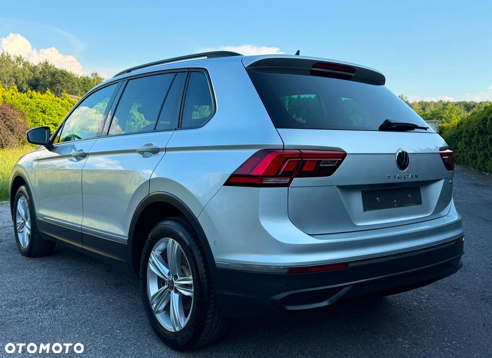 Volkswagen Tiguan 2.0 TDI SCR 4MOTION DSG Move - 4