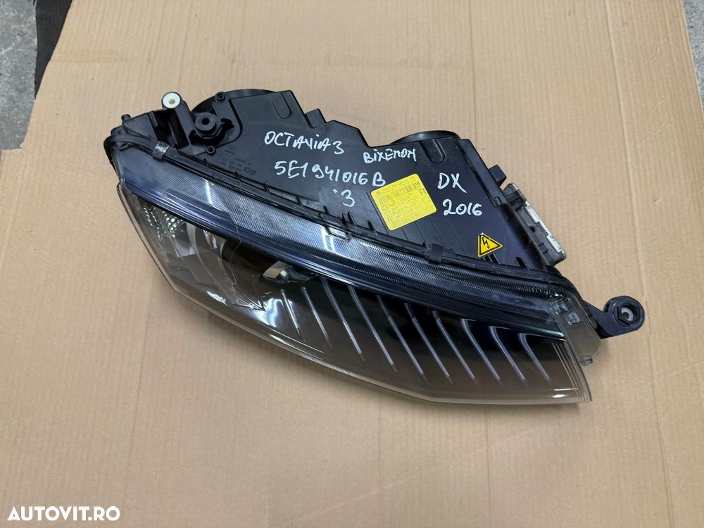 Far dreapta bixenon SKODA OCTAVIA 3 an 2012-2016 cod 5E1941016B - 3