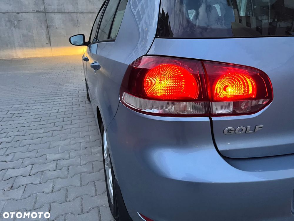 Volkswagen Golf 2.0 TDI Highline - 13