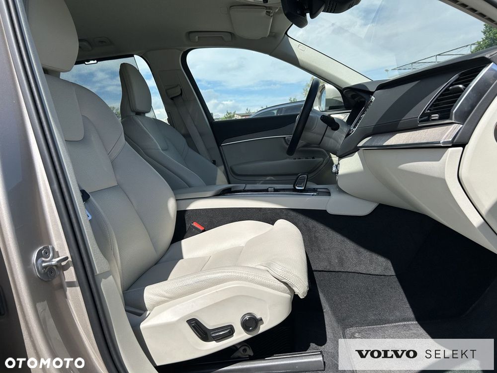 Volvo XC 90 - 26