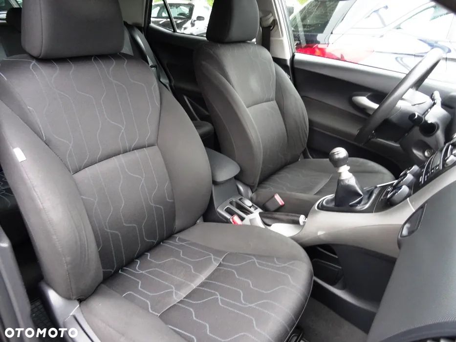 Toyota Auris 1.33 VVT-i Active - 9