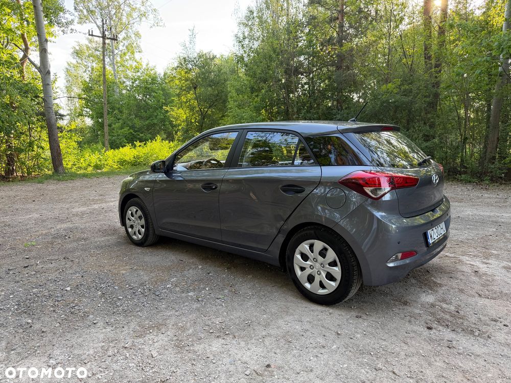 Hyundai i20 1.2 - 8