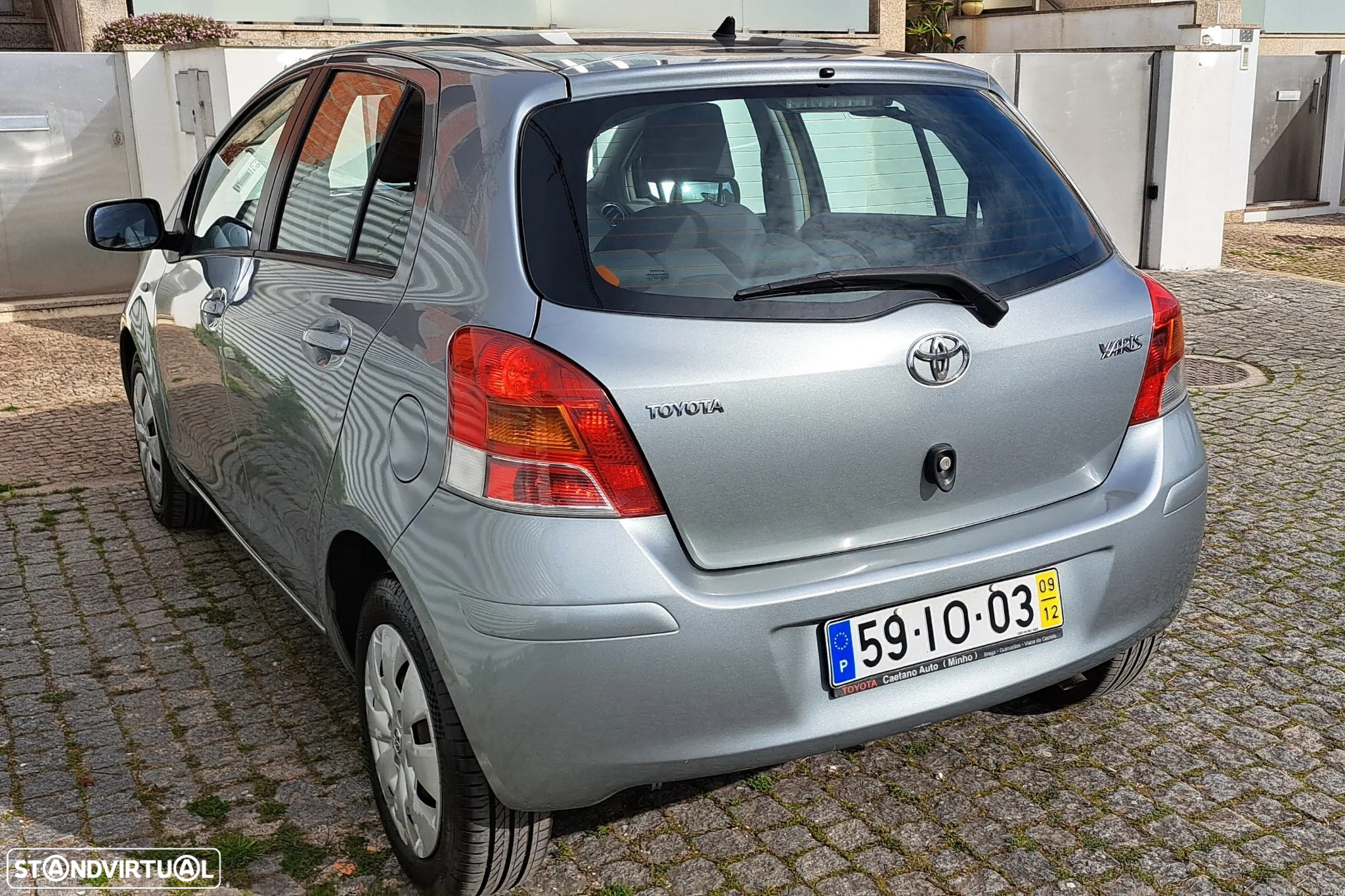 Toyota Yaris 1.4 D-4D AC Manual - 14