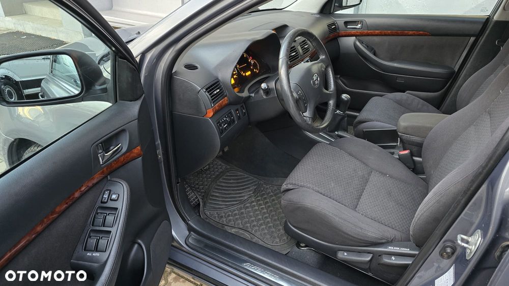 Toyota Avensis 2.0 D-4D Prestige - 5