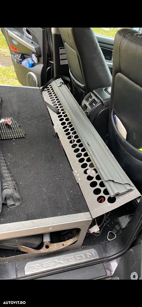 SsangYong REXTON RX 270 Xdi Automatik (Euro 3) - 6