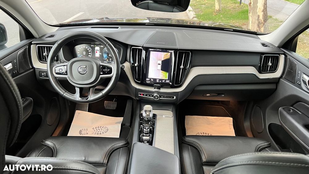 VOLVO XC60 2020 — imagine 8