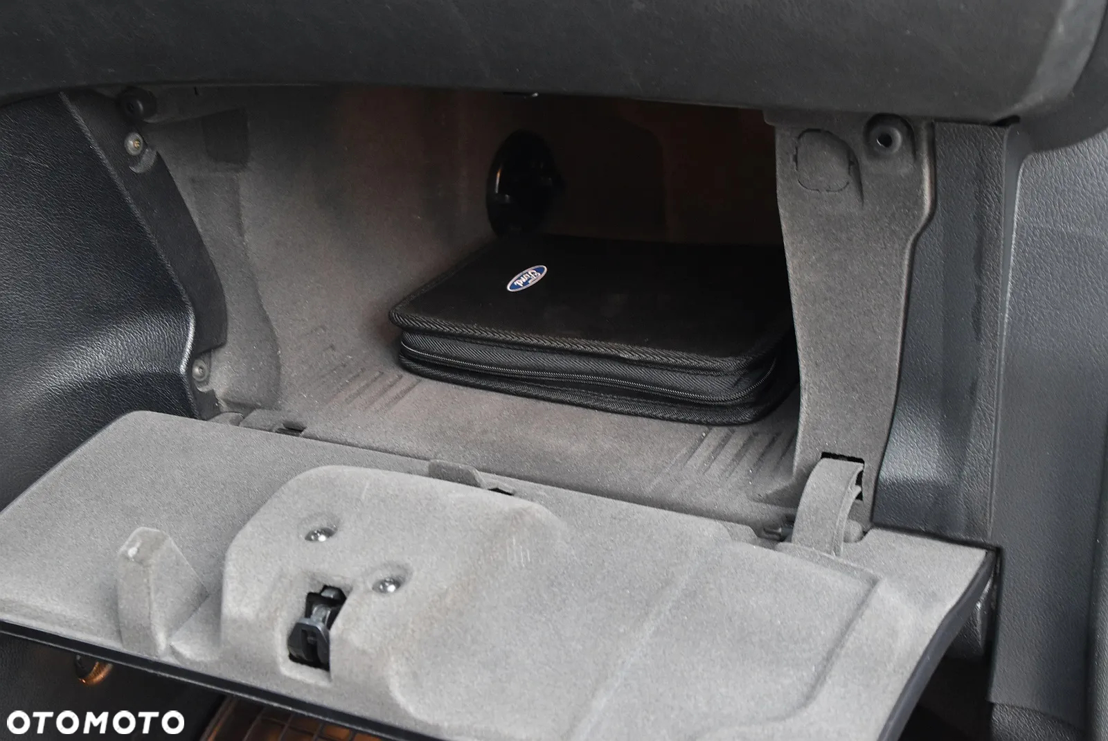 Ford Galaxy - 21