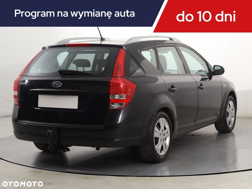 Kia Ceed - 7