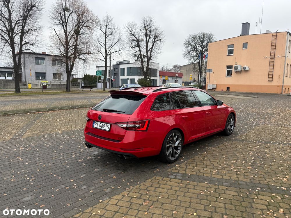 Skoda Superb 2.0 TSI 4x4 Sportline DSG - 5
