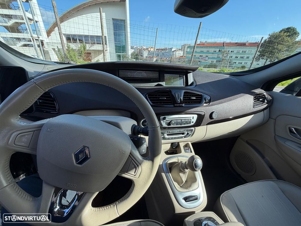 Renault Grand Scénic - 14