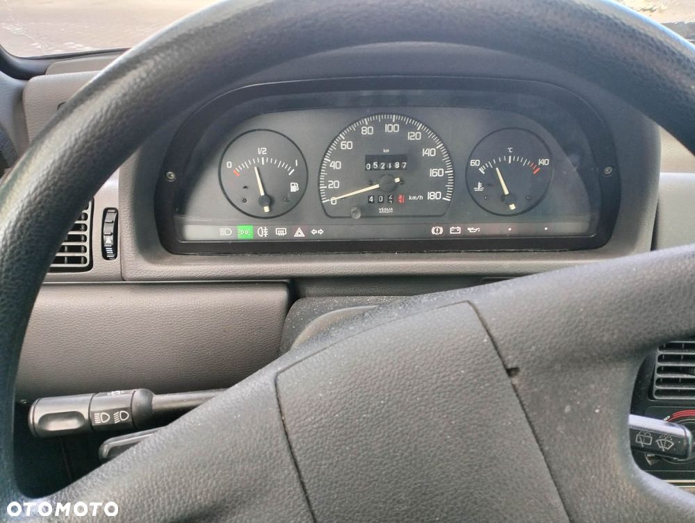 Fiat Uno 1.0 Fire - 2