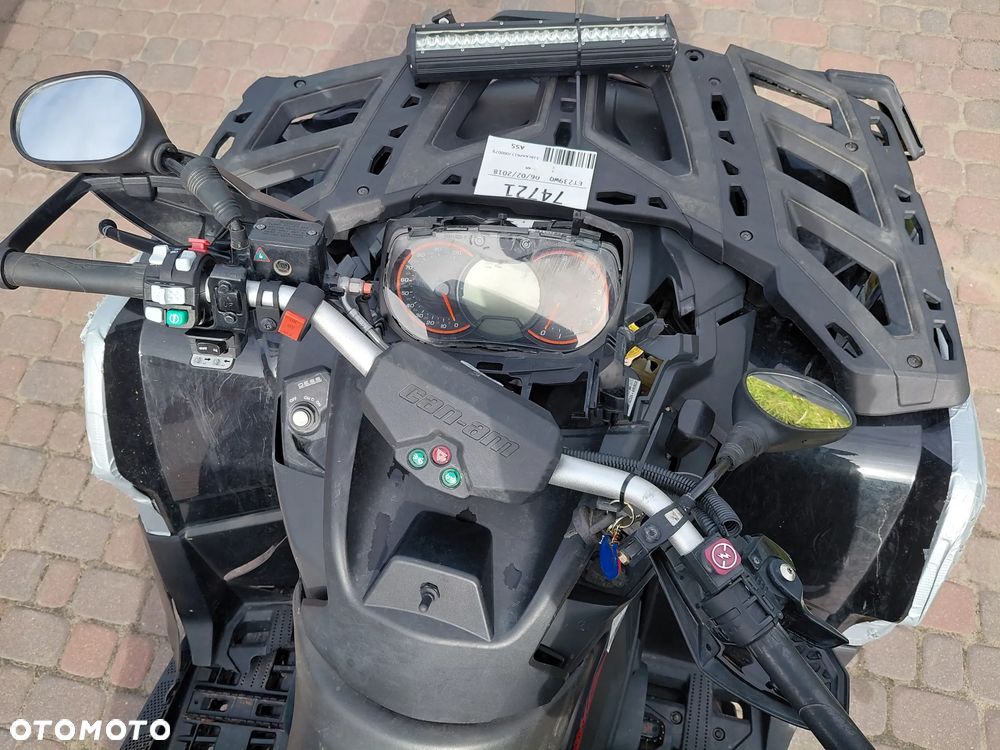 Can-Am Outlander Max - 16