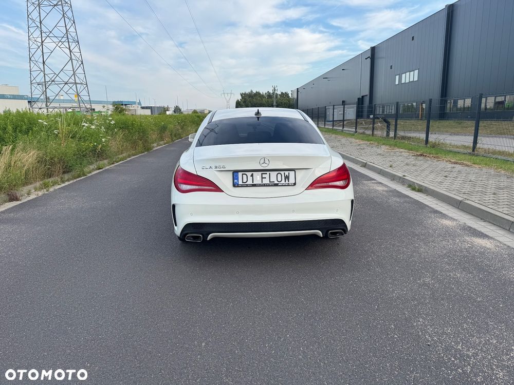 Mercedes-Benz CLA 200 7G-DCT AMG Line - 6