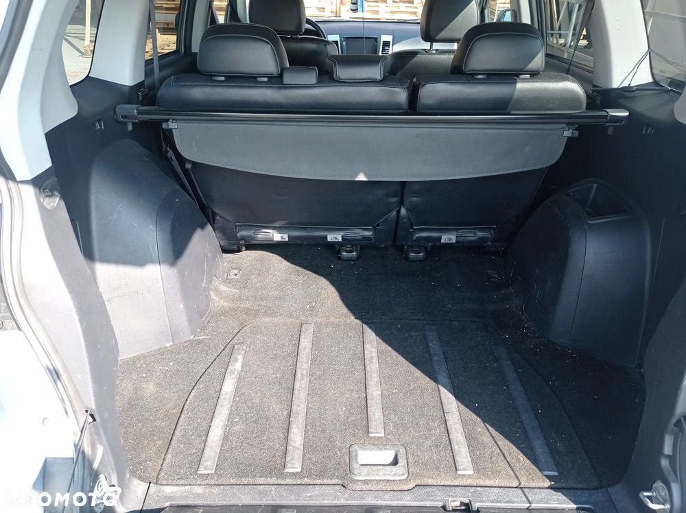 Mitsubishi Outlander 2.0 Intense NAVI 2WD EU5 - 28