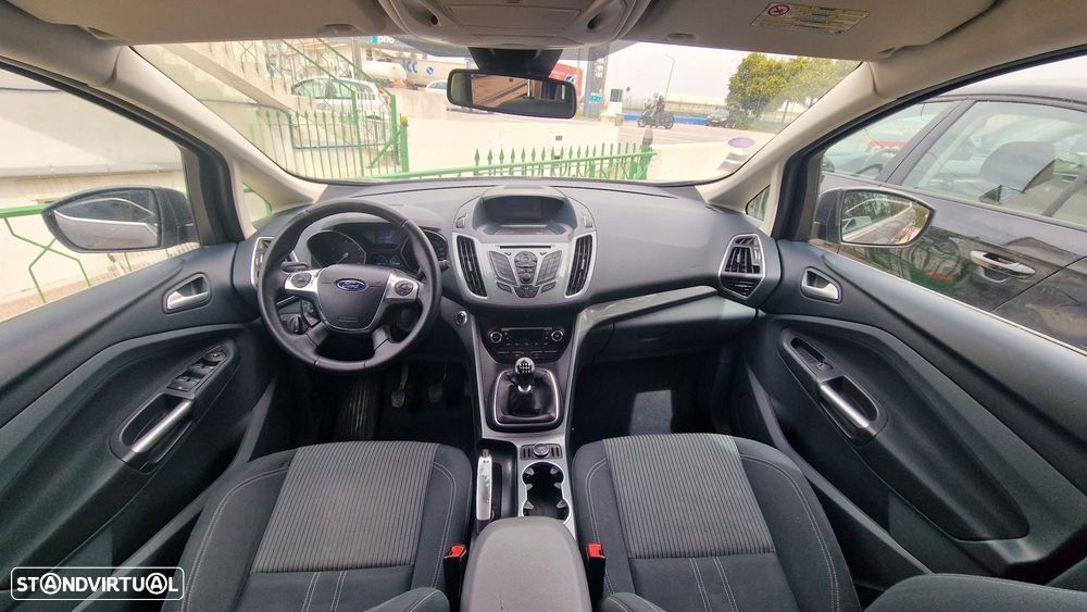 Ford C-Max 1.0 SCTi Titanium Edition - 9