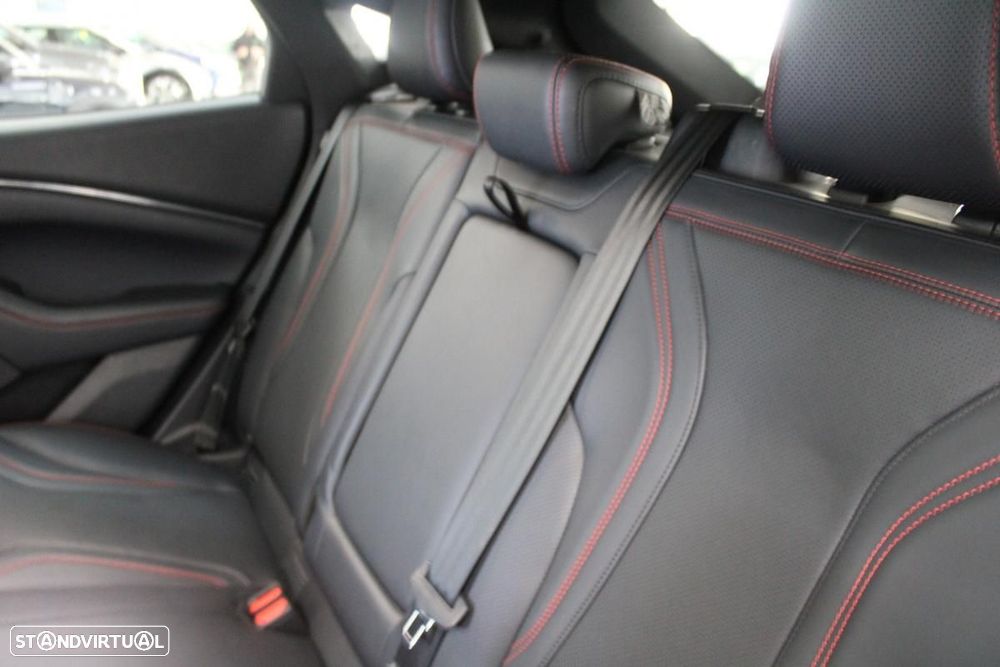 Ford Mustang Mach-E Alargada AWD - 14