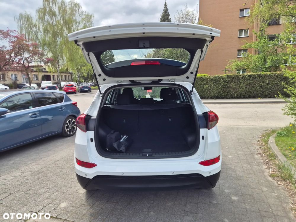 Hyundai Tucson 1.7 CRDI BlueDrive Classic 2WD - 14