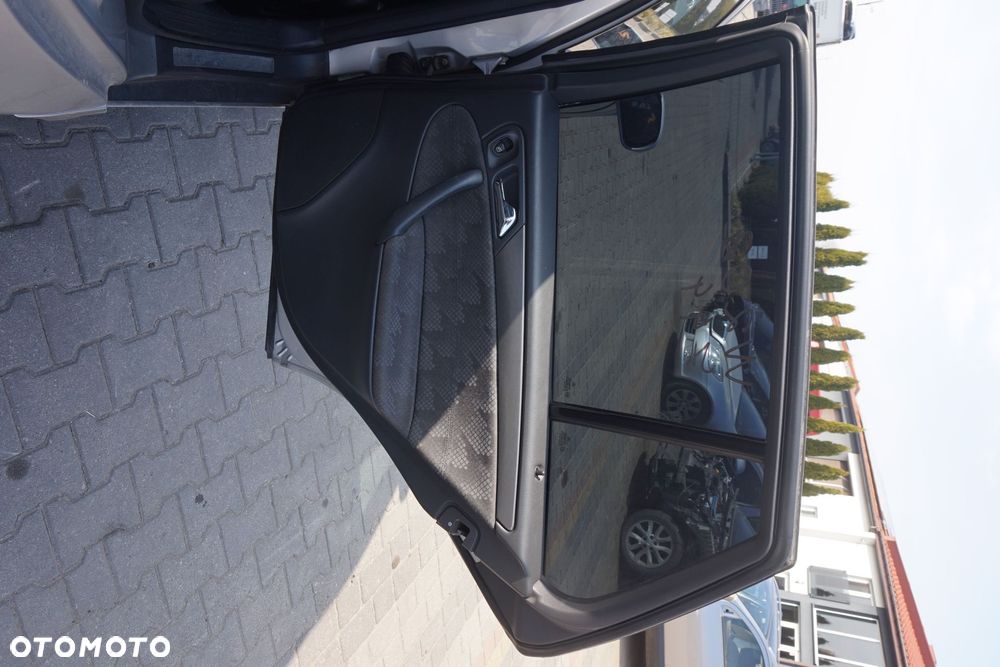 DRZWI TYLNE PRAWE C-KLASA W203 KOMBI 744  SREBRNY MERCEDES 2000-2007 - 5
