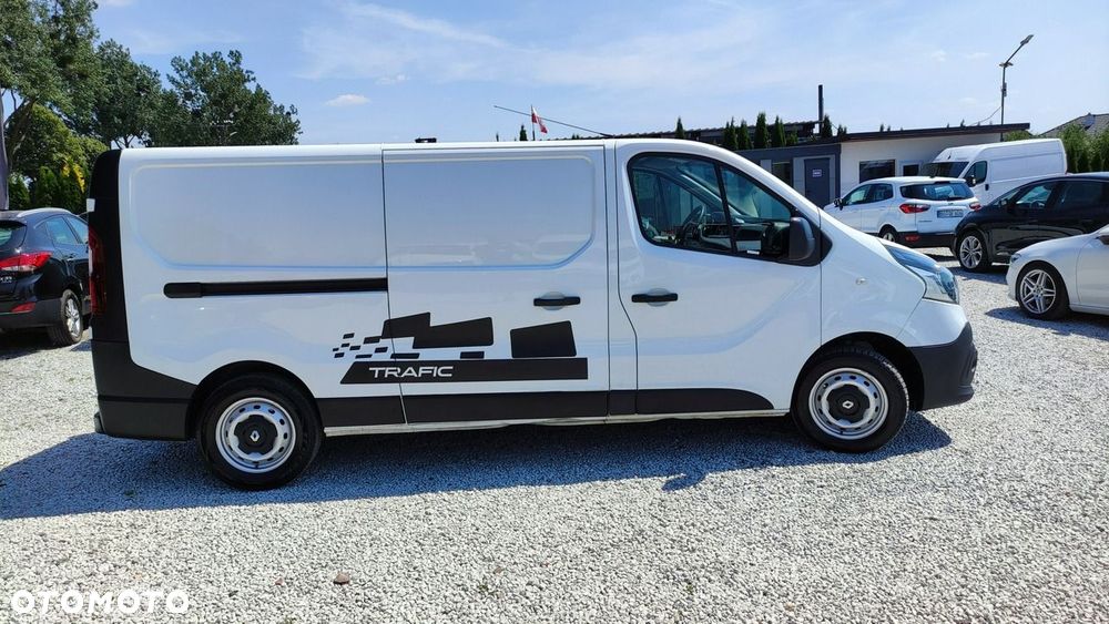 Renault Trafic - 16