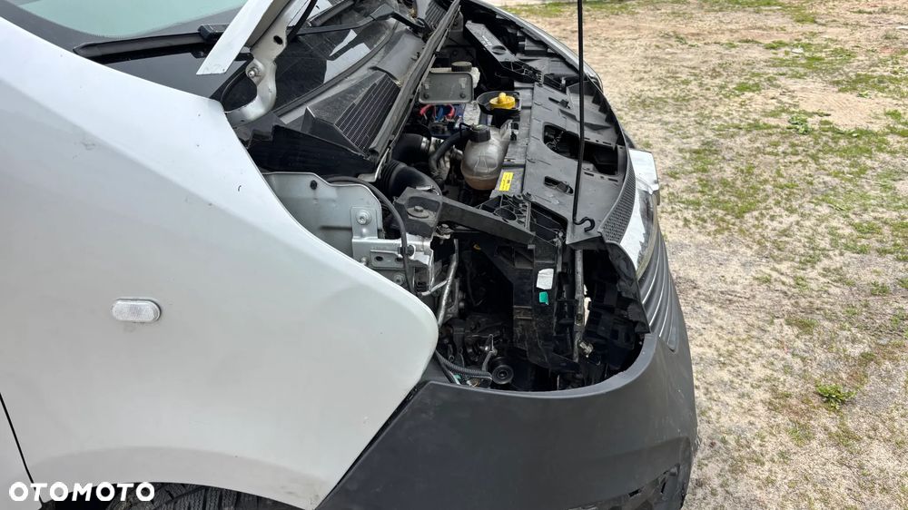 Opel VIVARO - 17