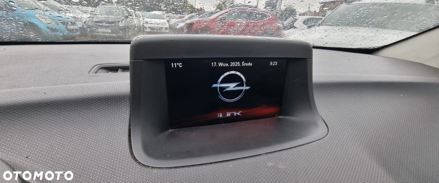 Opel Meriva - 11