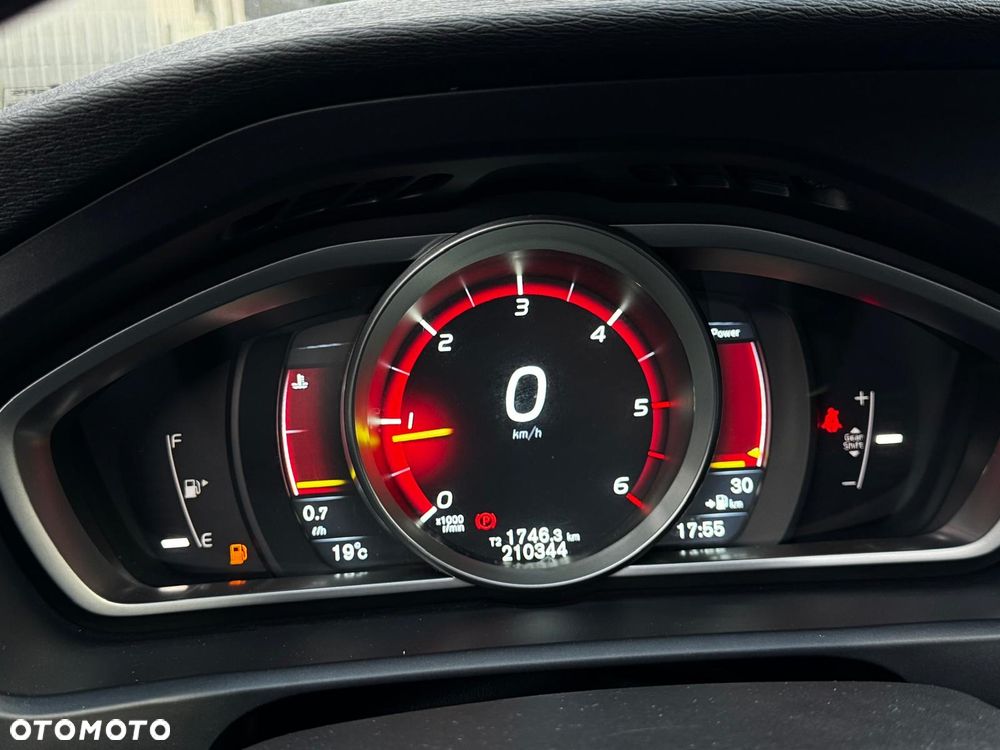 Volvo V40 D4 Inscription - 7