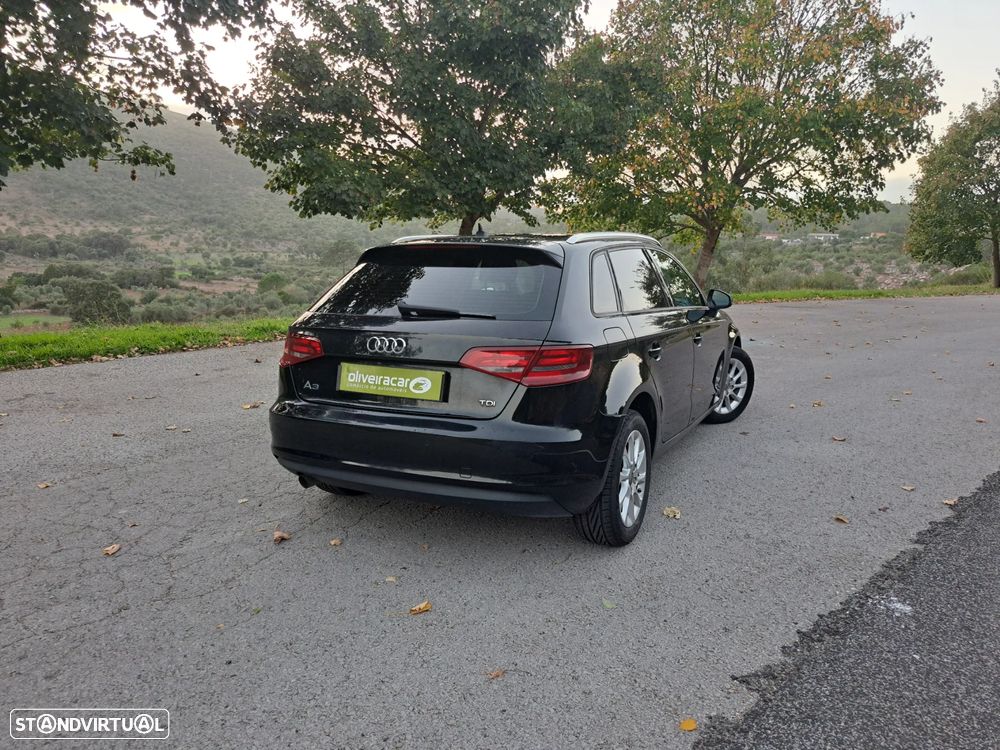 Audi A3 Sportback 1.6 TDI Attraction - 4