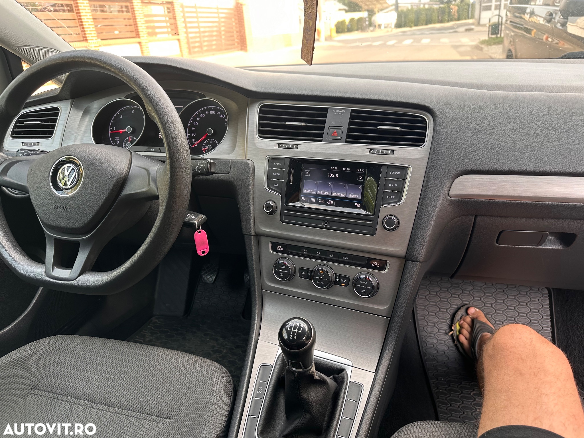 Volkswagen Golf 1.6 BlueTDI Comfortline - 11