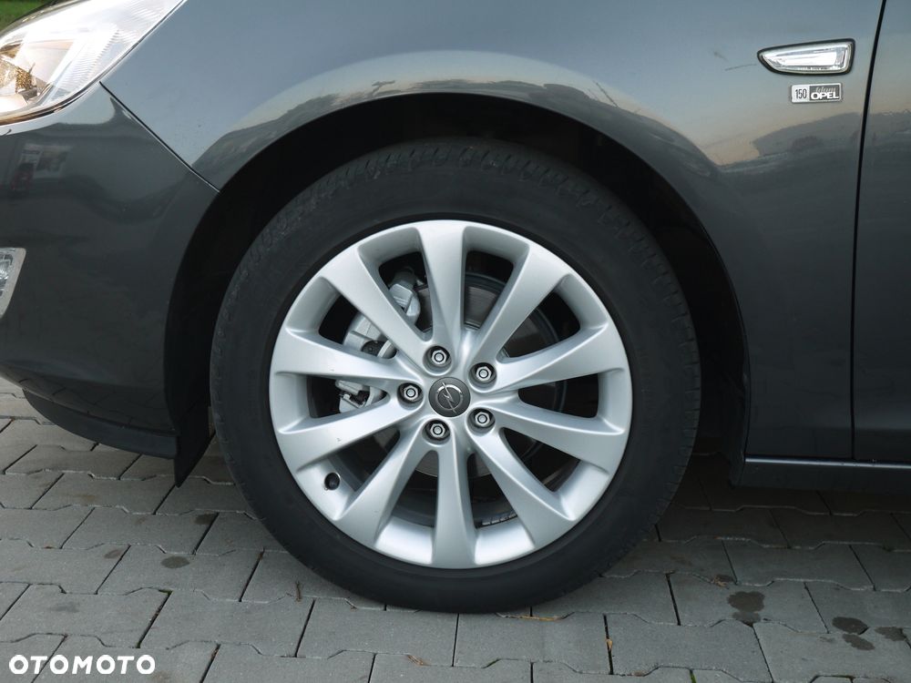 Opel Astra 1.4 Turbo Sports Tourer 150 Jahre - 9