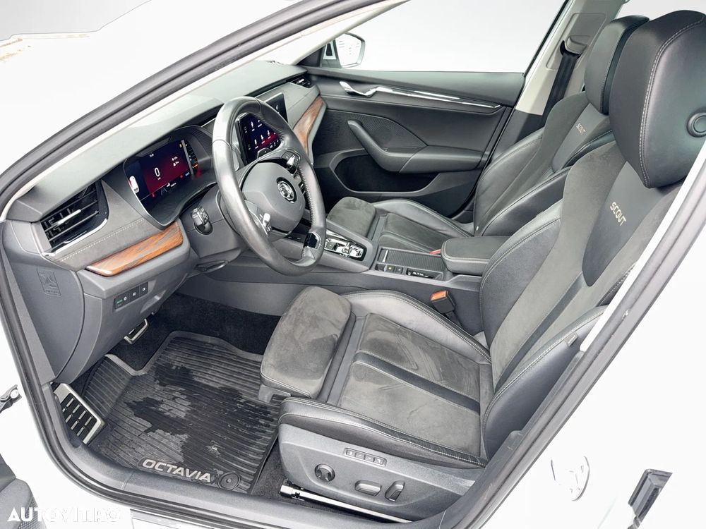 Skoda Octavia 2.0 TDI DSG 4X4 Scout - 12