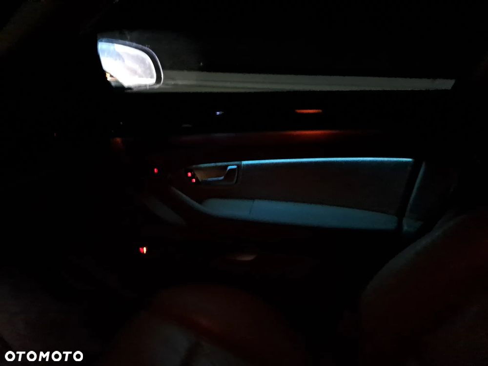 Audi A8 4.2 Quattro Langversion - 13