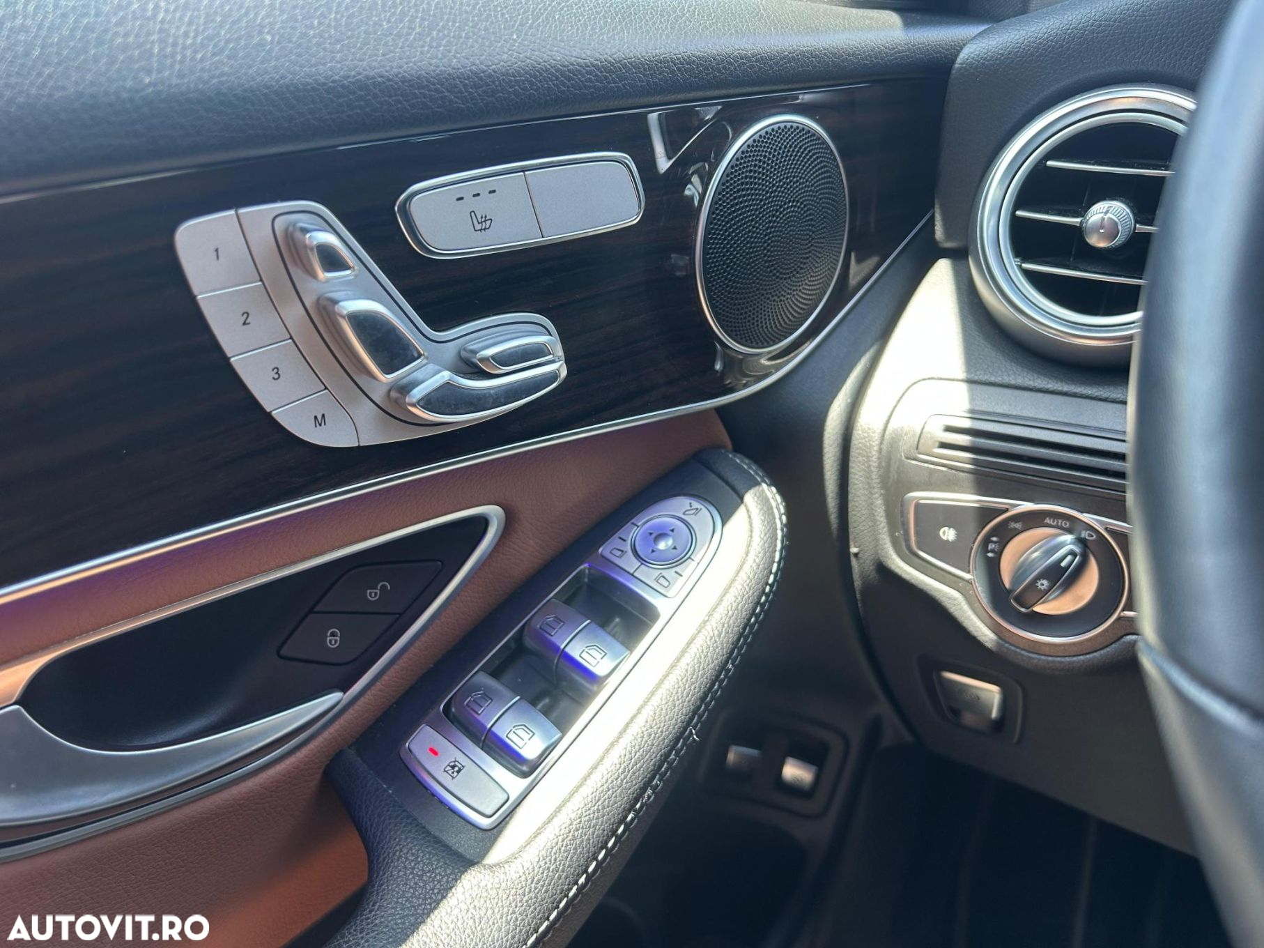 Mercedes-Benz GLC Coupe 300 e 4Matic 9G-TRONIC AMG Line - 17