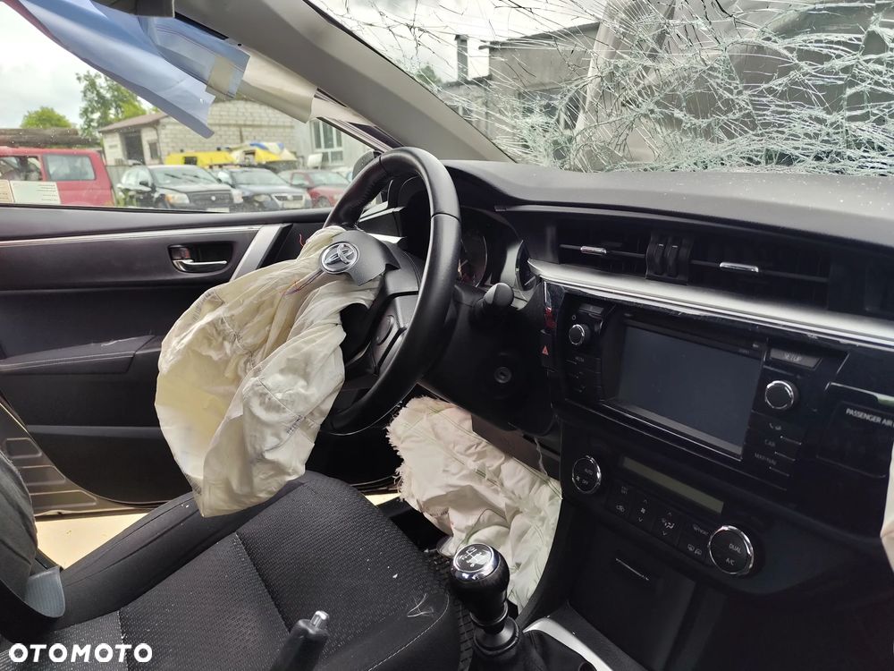 Toyota Corolla 1.6 Premium - 4