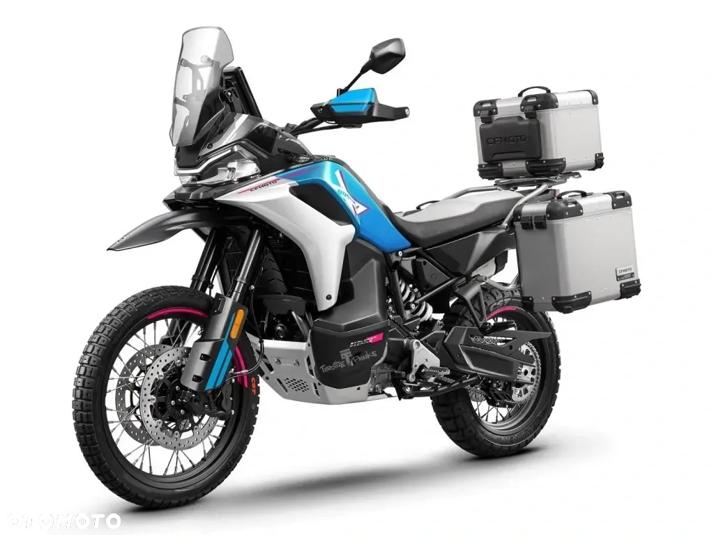 CFMoto MT - 9