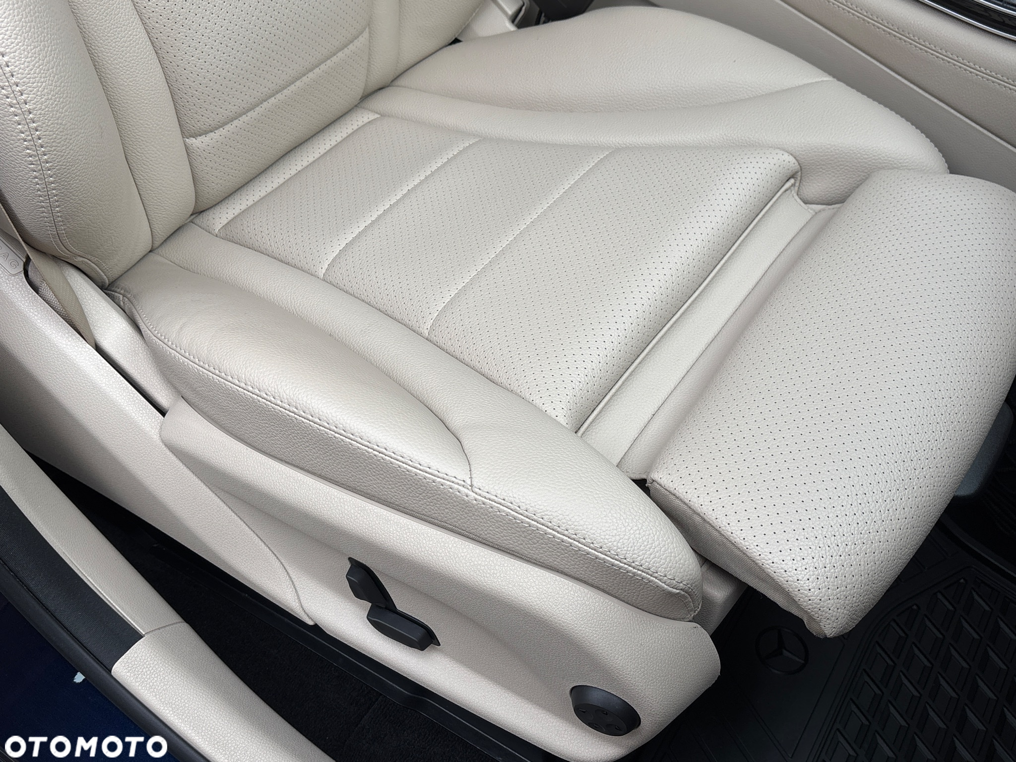 Mercedes-Benz GLC Coupe 250 4-Matic - 36