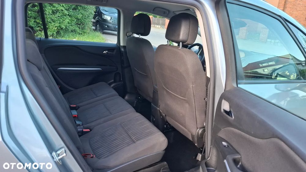 Opel Zafira - 5