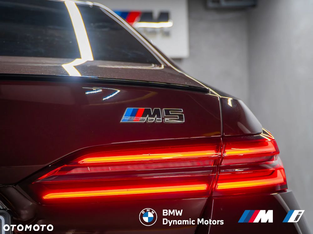 BMW M5 xDrive - 12