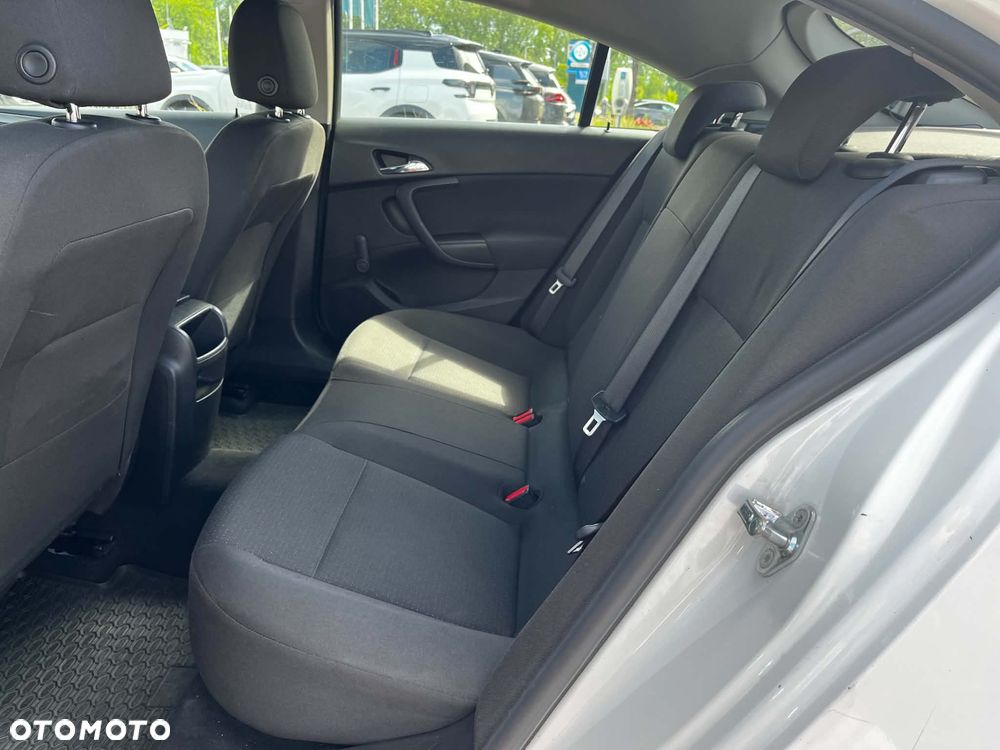 Opel Insignia 1.4 T Active S&S - 13