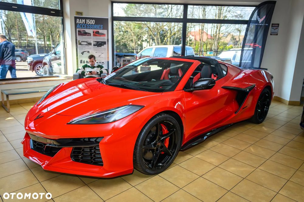 Chevrolet Corvette - 4