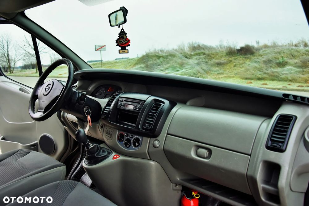 Opel VIVARO - 2