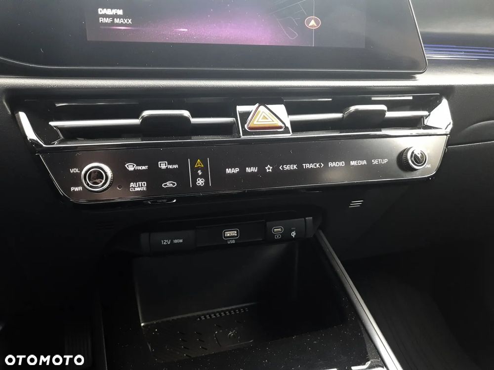 Kia Niro 1.6 GDI Hybrid Business Line - 19